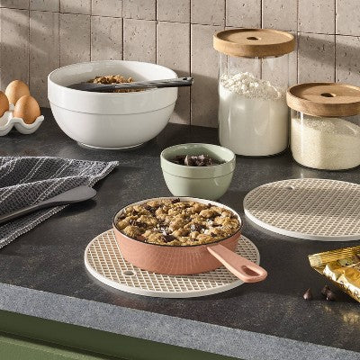 2-Pack Silicone Trivets, Light Gray